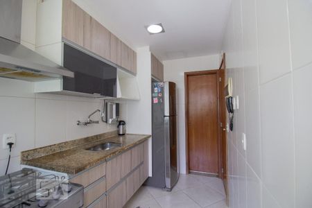 Apartamento à venda com 81m², 2 quartos e 1 vagaCozinha