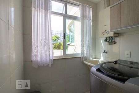 Apartamento à venda com 81m², 2 quartos e 1 vagaÁrea de Serviço