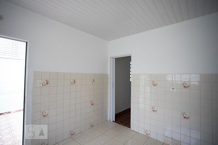 Cozinha de casa para alugar com 1 quarto, 60m² em Vila Maria Alta, São Paulo