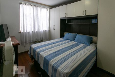 Apartamento à venda com 98m², 2 quartos e 2 vagas Apartamento à venda com 98m², 2 quartos e 2 vagasSuíte