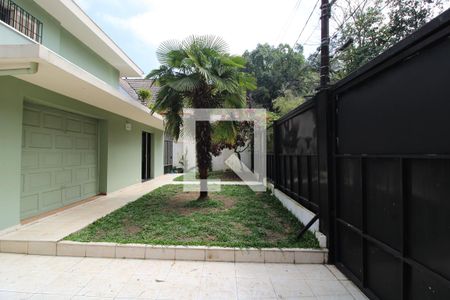 Casa à venda com 300m², 5 quartos e 6 vagasFrente da casa