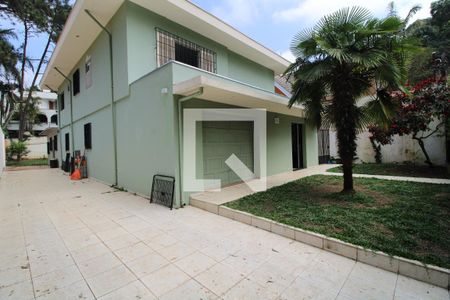 Casa à venda com 300m², 5 quartos e 6 vagasFachada frente