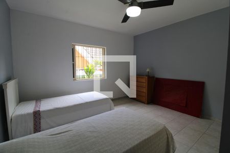 Casa à venda com 300m², 5 quartos e 6 vagasQuarto 2