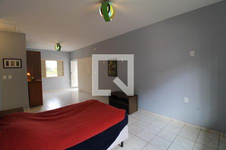 Casa à venda com 300m², 5 quartos e 6 vagasSuíte