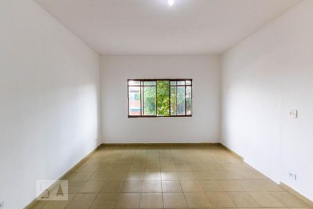 Casa para alugar com 80m², 1 quarto e 2 vagasQuarto