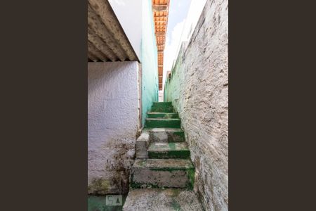 Casa para alugar com 80m², 1 quarto e 2 vagasCorredor de Acesso a Entrada