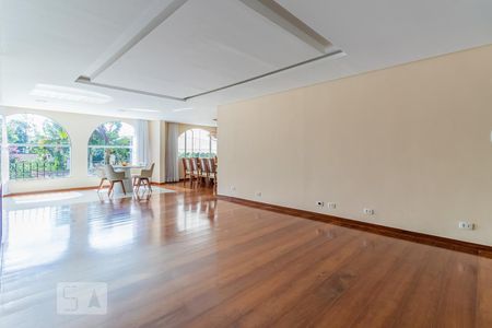 Sala de Estar de casa de condomínio à venda com 4 quartos, 533m² em Jardim Marajoara, São Paulo