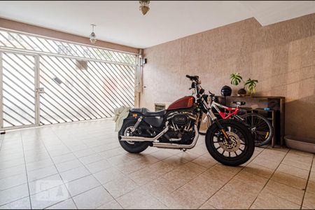 Casa à venda com 174m², 2 quartos e 2 vagas Casa à venda com 174m², 2 quartos e 2 vagasGaragem