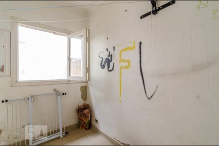 Casa à venda com 174m², 2 quartos e 2 vagas Casa à venda com 174m², 2 quartos e 2 vagasQuarto de serviço