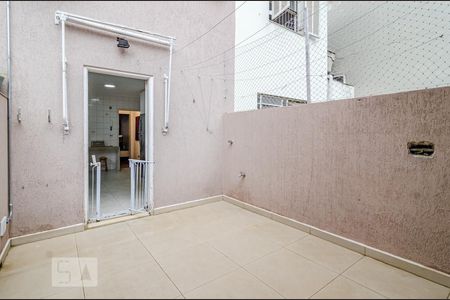 Casa à venda com 174m², 2 quartos e 2 vagas Casa à venda com 174m², 2 quartos e 2 vagasQuintal