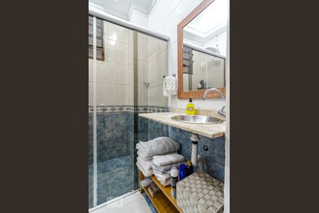 Casa à venda com 174m², 2 quartos e 2 vagas Casa à venda com 174m², 2 quartos e 2 vagasBanheiro 2