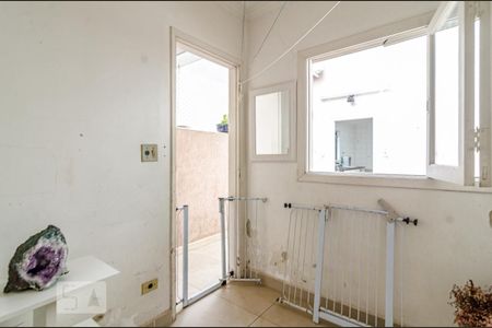 Casa à venda com 174m², 2 quartos e 2 vagas Casa à venda com 174m², 2 quartos e 2 vagasQuarto de serviço