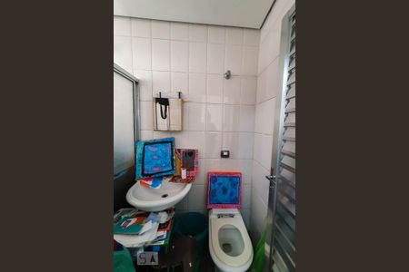 Casa à venda com 110m², 2 quartos e 1 vaga Casa à venda com 110m², 2 quartos e 1 vagaBanheiro de serviço