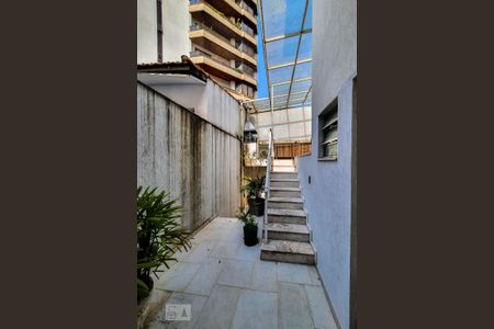 Casa à venda com 110m², 2 quartos e 1 vaga Casa à venda com 110m², 2 quartos e 1 vagaQuintal