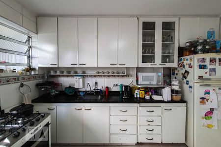 Casa à venda com 110m², 2 quartos e 1 vaga Casa à venda com 110m², 2 quartos e 1 vagaCozinha