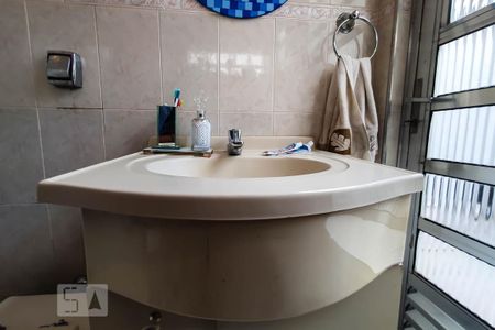 Casa à venda com 110m², 2 quartos e 1 vaga Casa à venda com 110m², 2 quartos e 1 vagaBanheiro área gourmet