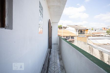 Sacada de casa à venda com 2 quartos, 123m² em Cipava, Osasco