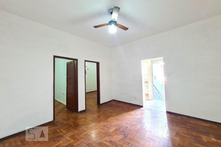 Sala de casa para alugar com 2 quartos, 65m² em Inhaúma, Rio de Janeiro