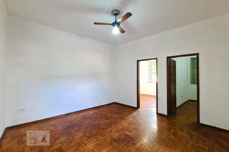 Sala de casa para alugar com 2 quartos, 65m² em Inhaúma, Rio de Janeiro