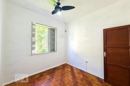 Quarto 2 de casa para alugar com 2 quartos, 65m² em Inhaúma, Rio de Janeiro