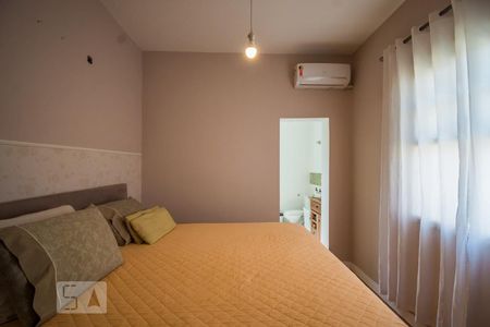 Suíte de casa à venda com 4 quartos, 150m² em Vila João Jorge, Campinas