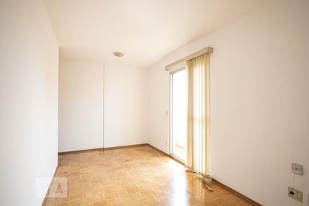 Sala de apartamento à venda com 2 quartos, 60m² em Bussocaba, Osasco