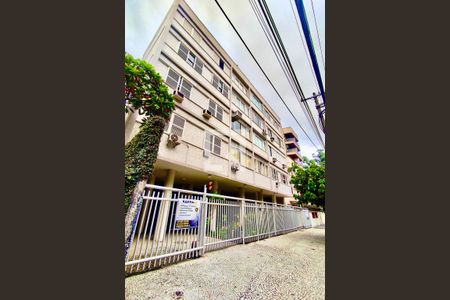 Apartamento para alugar com 100m², 3 quartos e 1 vaga Apartamento para alugar com 100m², 3 quartos e 1 vagaFachada