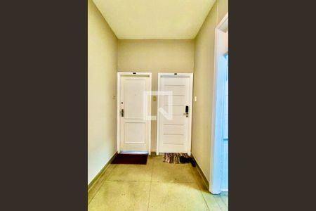 Apartamento para alugar com 100m², 3 quartos e 1 vaga Apartamento para alugar com 100m², 3 quartos e 1 vagaHall de entrada