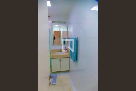Apartamento para alugar com 100m², 3 quartos e 1 vaga Apartamento para alugar com 100m², 3 quartos e 1 vagaBanheiro social