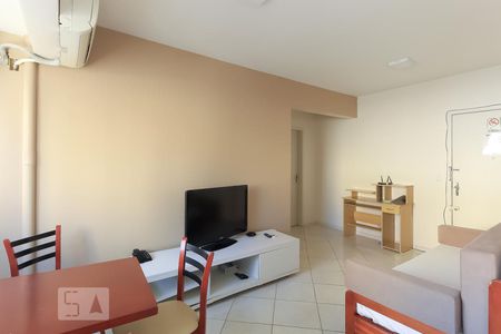 Sala de apartamento para alugar com 1 quarto, 36m² em Centro Histórico, Porto Alegre