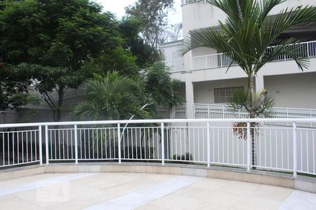 Apartamento à venda com 100m², 2 quartos e 1 vagaÁrea comum