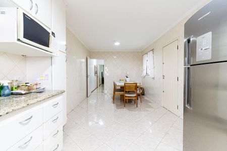 Casa à venda com 200m², 3 quartos e 2 vagas Casa à venda com 200m², 3 quartos e 2 vagasCozinha