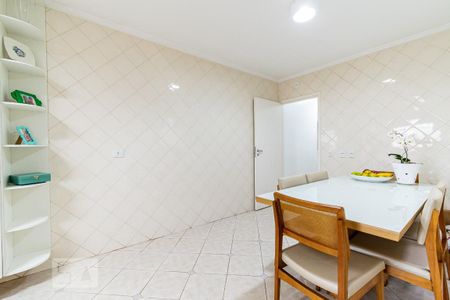 Casa à venda com 200m², 3 quartos e 2 vagas Casa à venda com 200m², 3 quartos e 2 vagasCozinha