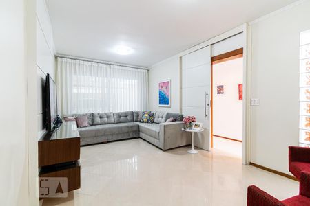 Sala de casa à venda com 3 quartos, 200m² em Vila do Encontro, São Paulo