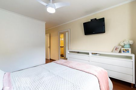 Casa à venda com 200m², 3 quartos e 2 vagas Casa à venda com 200m², 3 quartos e 2 vagasSuíte