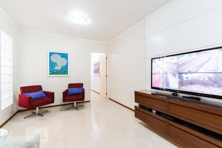 Sala de casa à venda com 3 quartos, 200m² em Vila do Encontro, São Paulo