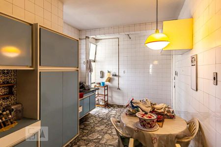 Apartamento à venda com 120m², 4 quartos e 1 vaga Apartamento à venda com 120m², 4 quartos e 1 vagaCozinha