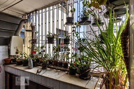 Apartamento à venda com 120m², 4 quartos e 1 vaga Apartamento à venda com 120m², 4 quartos e 1 vagaÁrea de serviço