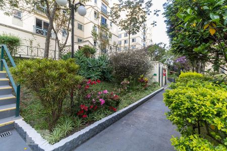 Apartamento para alugar com 65m², 2 quartos e 1 vaga Apartamento para alugar com 65m², 2 quartos e 1 vagaÁrea Comum