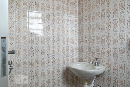 Apartamento para alugar com 75m², 2 quartos e sem vagaBanheiro de Serviço