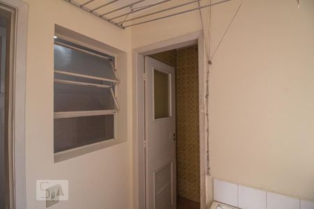 Apartamento à venda com 68m², 2 quartos e 1 vagaÁrea de Serviço