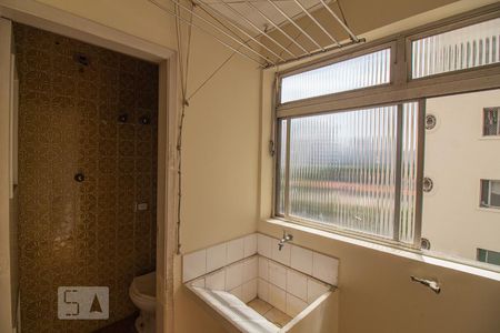 Apartamento à venda com 68m², 2 quartos e 1 vagaÁrea de Serviço