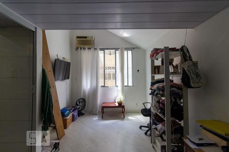 Sala de kitnet/studio à venda com 1 quarto, 32m² em Centro, Rio de Janeiro