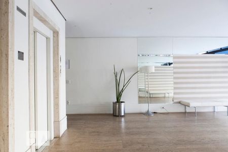 Apartamento à venda com 42m², 1 quarto e 1 vagacomum - Hall 