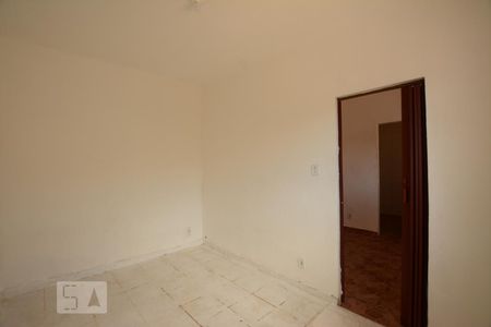 Quarto1 de casa para alugar com 1 quarto, 50m² em Jardim Sulacap, Rio de Janeiro