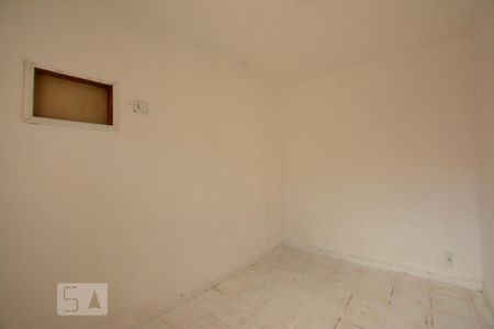 Quarto1 de casa para alugar com 1 quarto, 50m² em Jardim Sulacap, Rio de Janeiro
