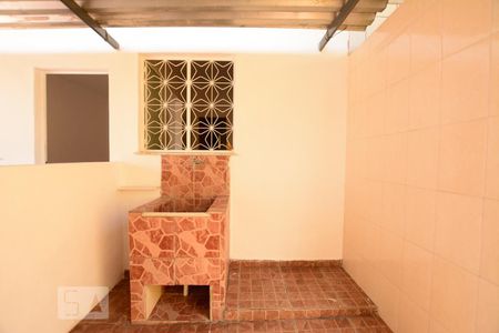 Casa para alugar com 50m², 1 quarto e sem vagaÁrea de Serviço