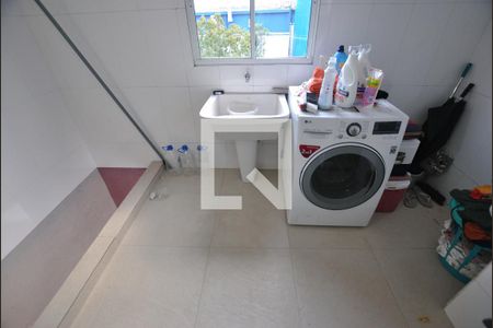 Casa à venda com 370m², 3 quartos e 3 vagasserviço