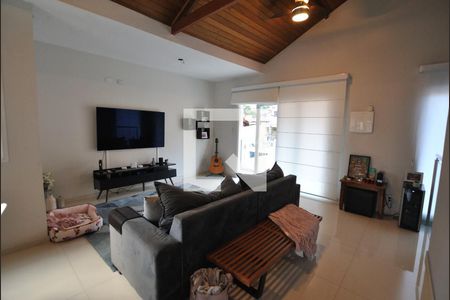 Sala de Tv de casa à venda com 3 quartos, 370m² em Saúde, São Paulo