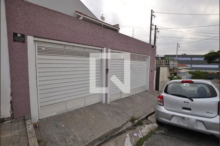 Casa à venda com 370m², 3 quartos e 3 vagasFachada